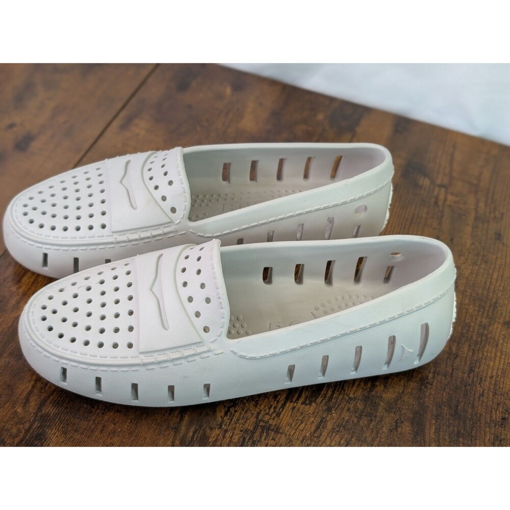 Floafers Women's Size 8 Country Club Driver Water Boat Shoes Gray